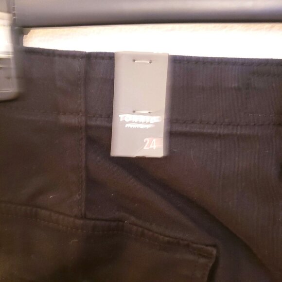 Torrid Jogger Hem Cotton Blend Pull On Black Pants w/Pockets Sz 24 NWT - Picture 7 of 12